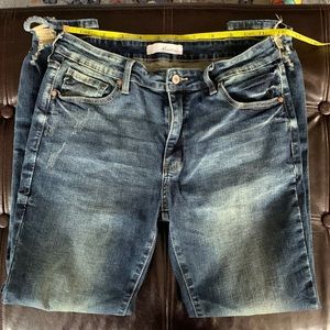 NWOT KanCan distressed ankle jeans size 32